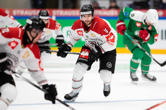 Stefan Elliot  of Frölunda