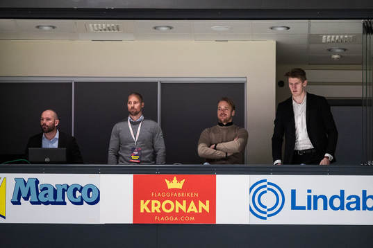Chris Abbott, head of sports Rögle and player Adam Edström