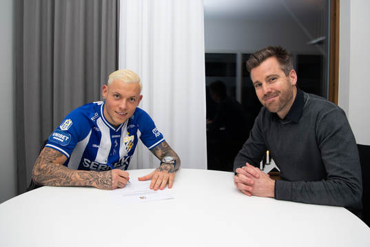 IFK Göteborgs nyförvärv Erik Sorga signerar kontrakt med