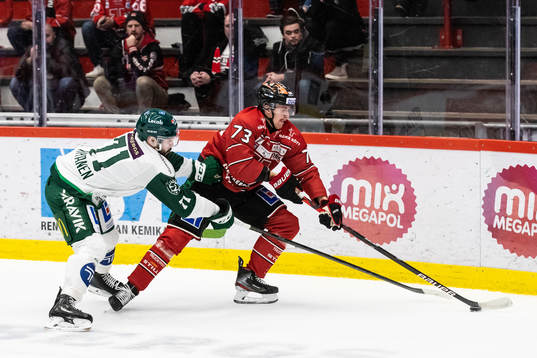 Färjestads Jesse Virtanen och Örebros Oliver Eklind
