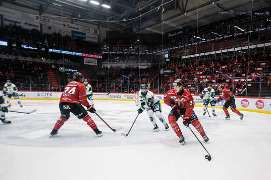 Örebros Christopher Mastomäki och Färjestads Jesse