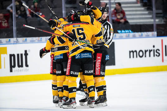 Luleås Pontus Själin jublar