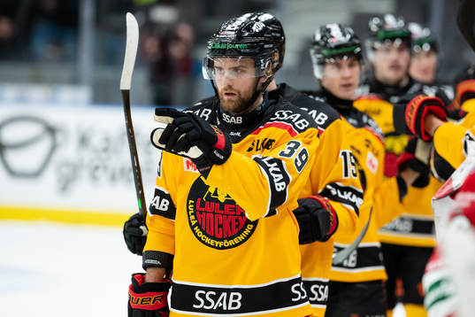 Luleås Pontus Själin jublar