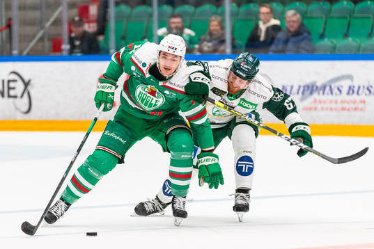 Rögles Brady Ferguson och Färjestads Pontus Widerström