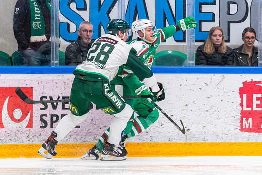 Färjestads Mattias Göransson och Rögles Lucas