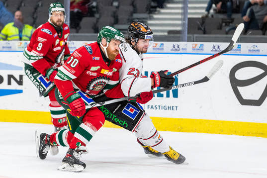 Frölundas Jens Olsson och Örebros Petr Zámorský