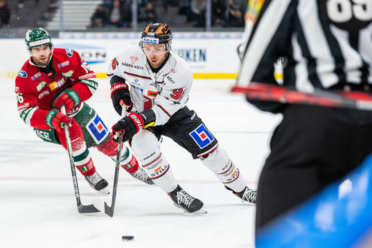 Frölundas Stefan Elliot  och Örebros Robin Kovacs