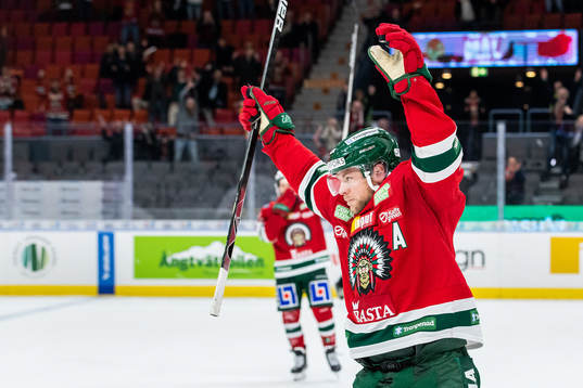 Frölundas Christian Folin jublar