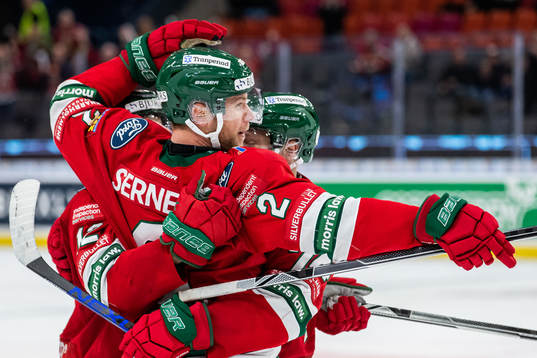 Frölundas Christian Folin jublar