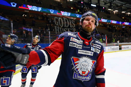 Linköpings Alexander Johansson jublar