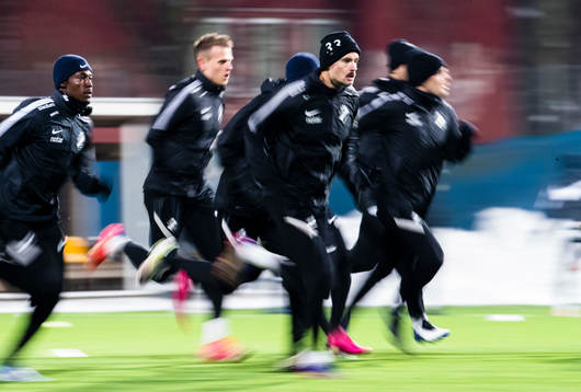 s Mikael Lustig