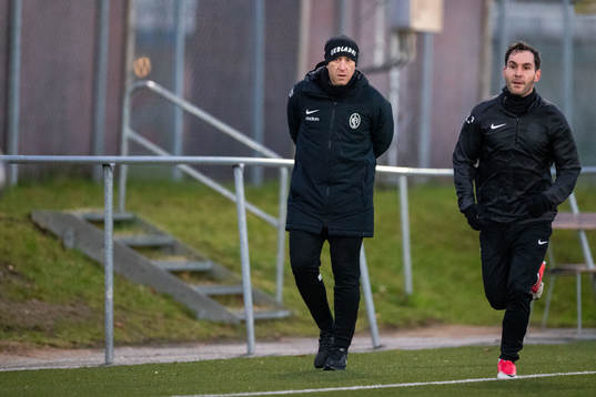 Tränare Billy Magnusson och Alexander Tkacz