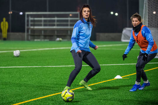 Malmö FFs Malin Gunnarsson mot Lovisa Wifvesson