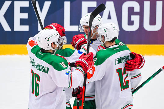 Ludvig Larsson of Rögle celebrates with teammates