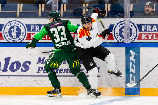 Färjestads Albert Johansson och Brynäs Dmytro Timashov