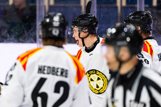 Brynäs Noel Gunler jublar