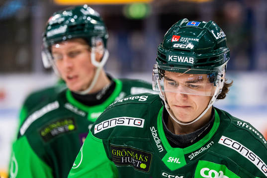 Färjestads Albert Johansson deppar