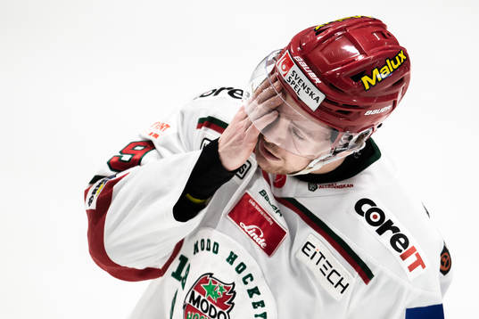 Bläddra bland fler bilder av Ishockey, Hockeyallsvenskan, Kristianstad - Modo