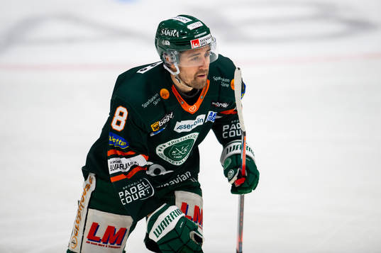 Kristianstads Robin Carlsson jublar