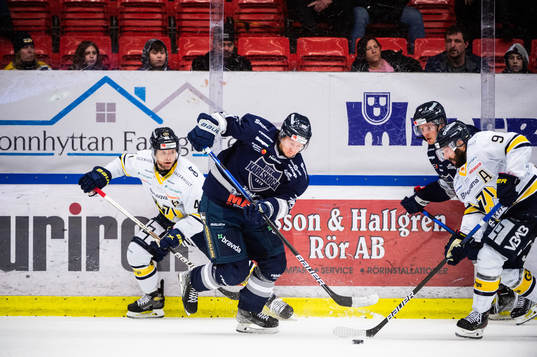 s Chad Billins, Taylor Matson, Karlskogas Juliuz Persson