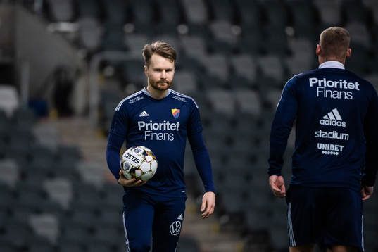 Jacob Une Larsson