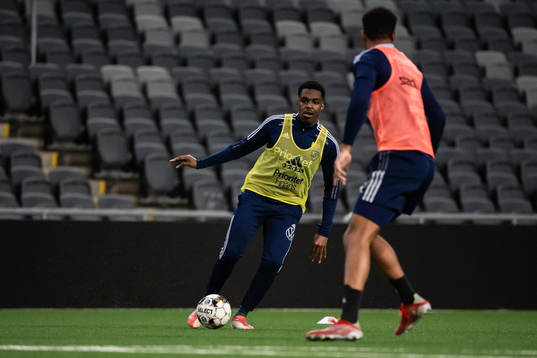 Joel Asoro