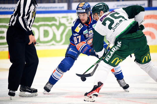 Växjös Robert Rosén och Färjestads Martin Johansson