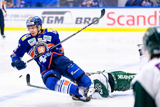 Växjös Peter Andersson faller