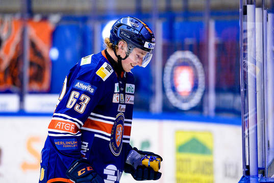 Växjös Michael Krutil jublar