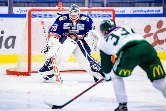 Växjös målvakt Adam Åhman