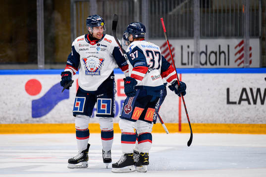 Linköpings Patrick Russell och Jesper Pettersson jublar