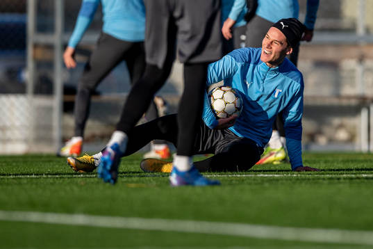 Felix Beijmo munder en träning med Malmö FF