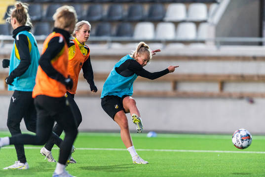Molly Johansson