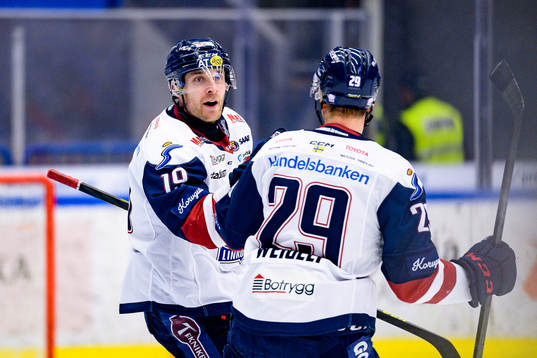 Linköpings Patrick Russell jublar