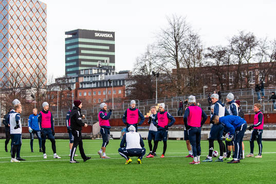 Spelare och ledare samlade