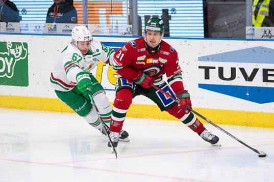 Rögles Leon Bristedt och Frölundas Nicklas Lasu