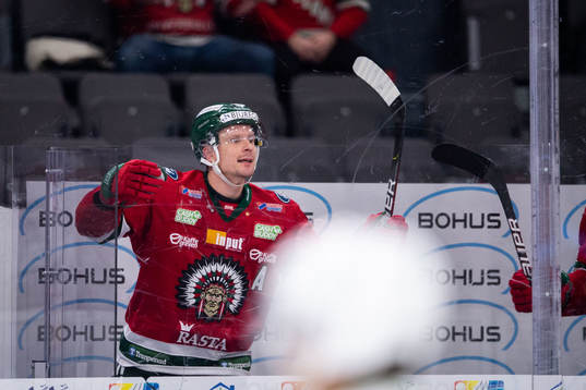 Frölundas Nicklas Lasu reagerar