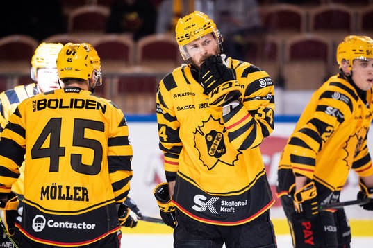 Skellefteås Tom Kühnhackl deppar