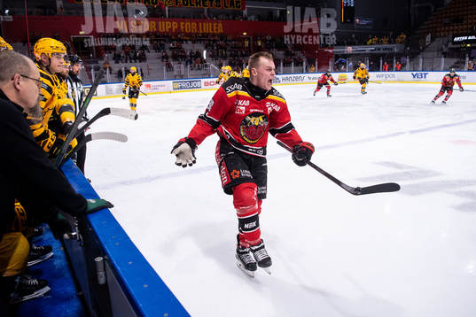 Luleås Joonas Rask reagerar
