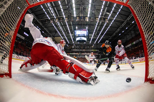 Brynäs Emil Molin gör 2-0