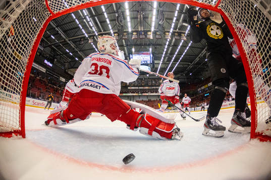 Brynäs Emil Molin gör 2-0
