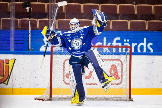 Leksands målvakt Amanda Johansson jubel