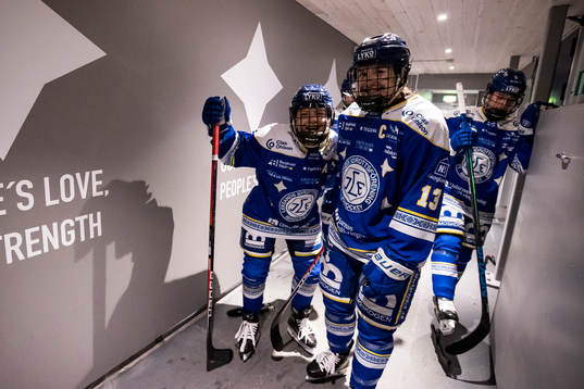 Leksands Wilma Johansson och Leksands Hanna Sköld