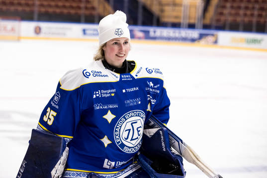 Leksands målvakt Jule Flötgen jubel