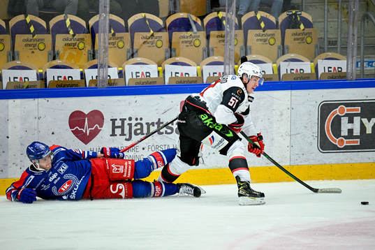Oskarshamns Kim Rosdahl och Malmö Redhawks Emil Sylvegård