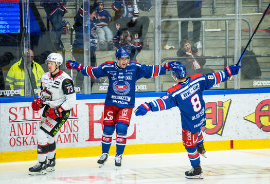 Oskarshamns Kim Rosdahl jublar