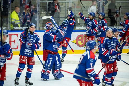 Oskarshamns spelare jublar