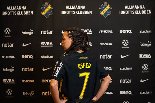 s nyförvärv Chinyelu Asher