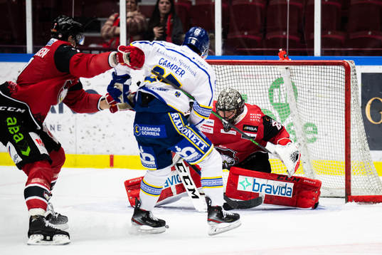 Malmö Redhawks Oliver Lauridsen och Leksands Carter Camper