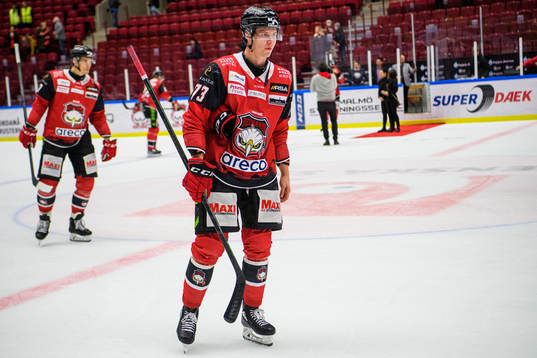 Malmö Redhawks Adam Ollas Mattsson deppar när han lämnar